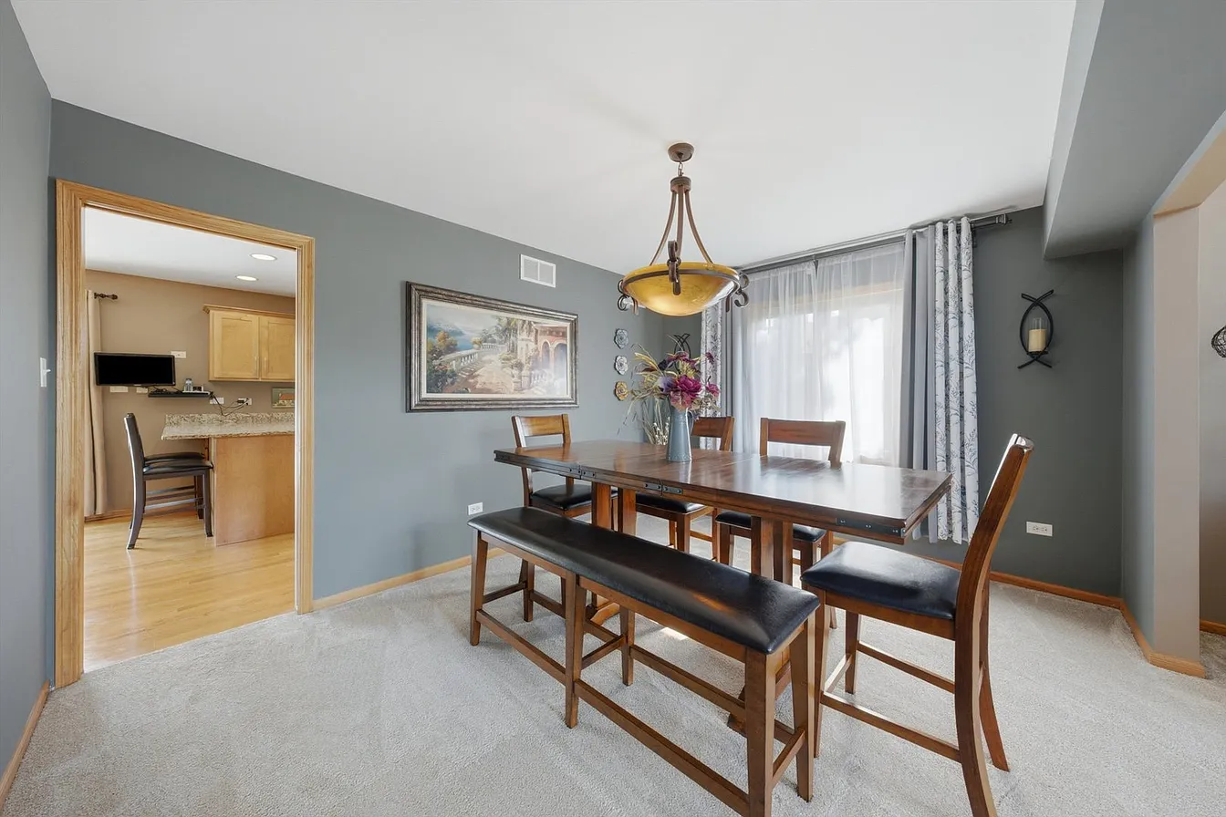 10800 Ridgewood Dr-14