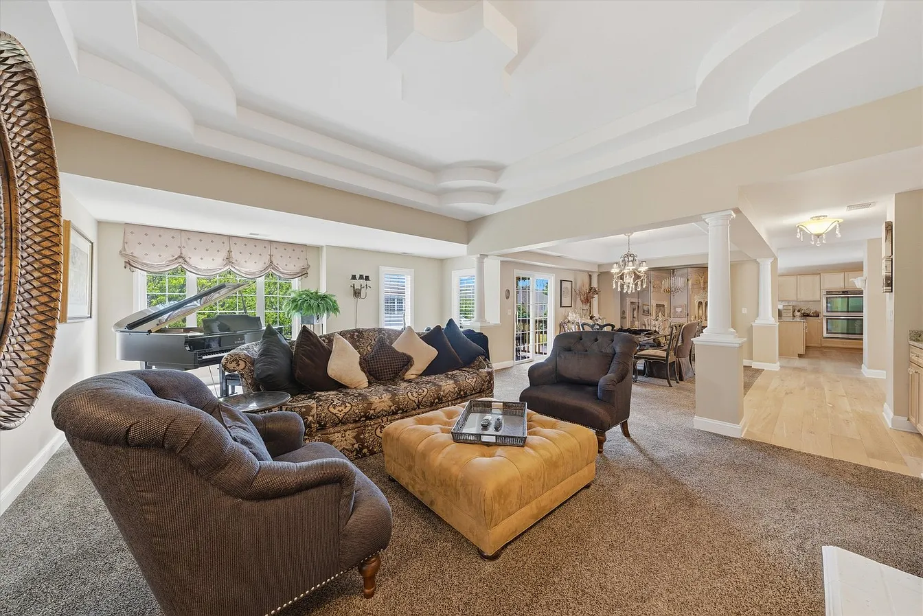 1506 Spyglass Circle-19