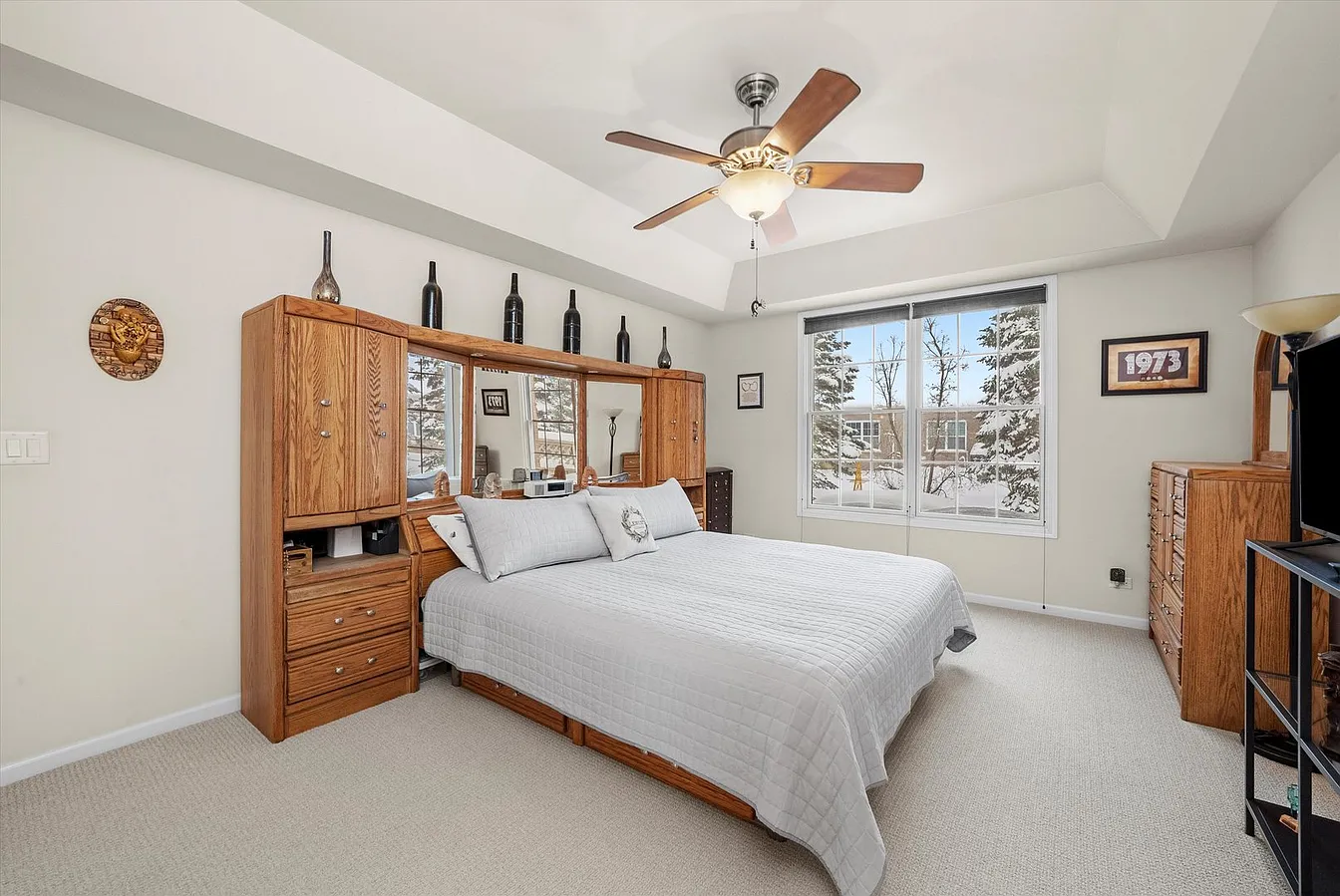 1553 Ashbury Pl-18