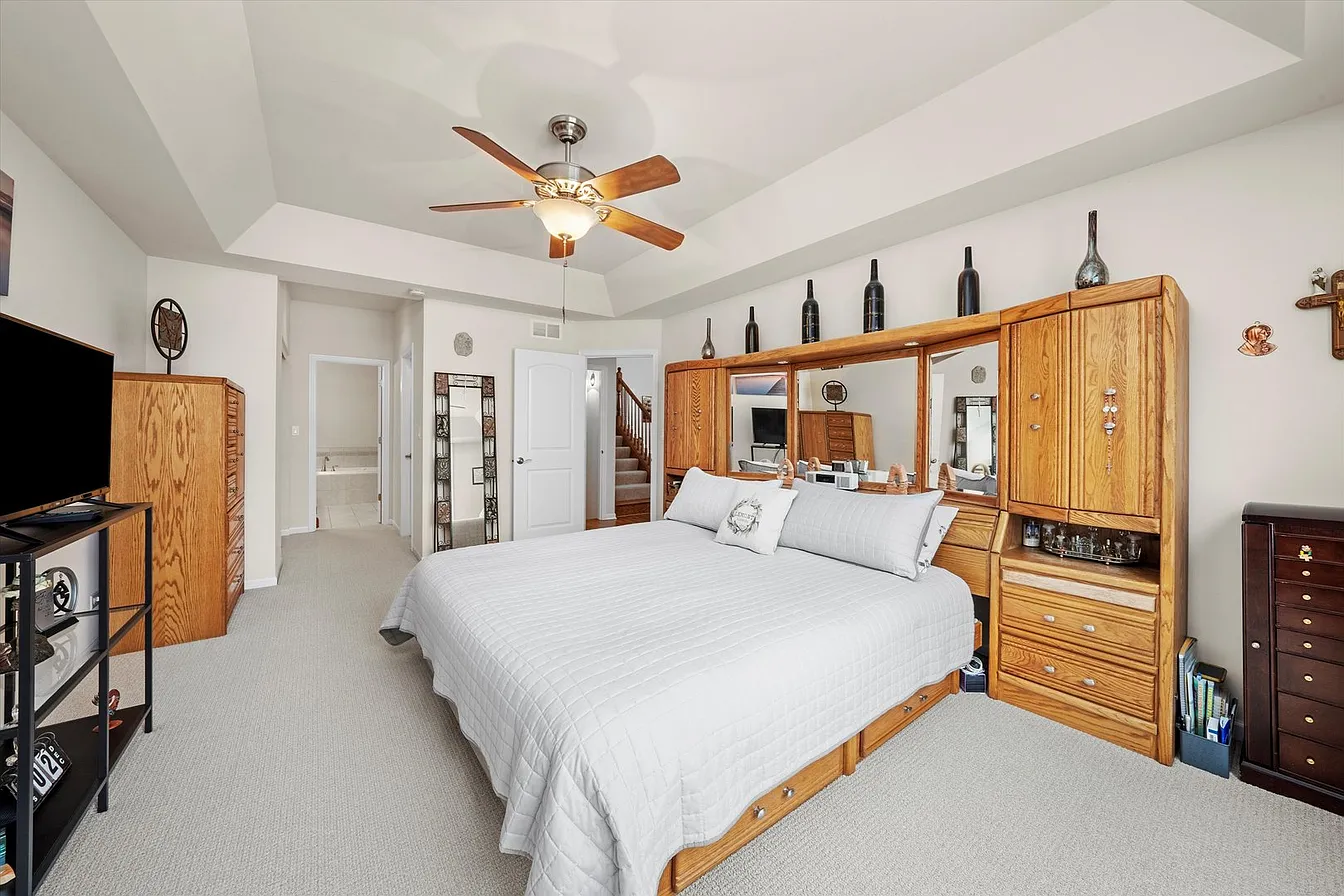 1553 Ashbury Pl-19
