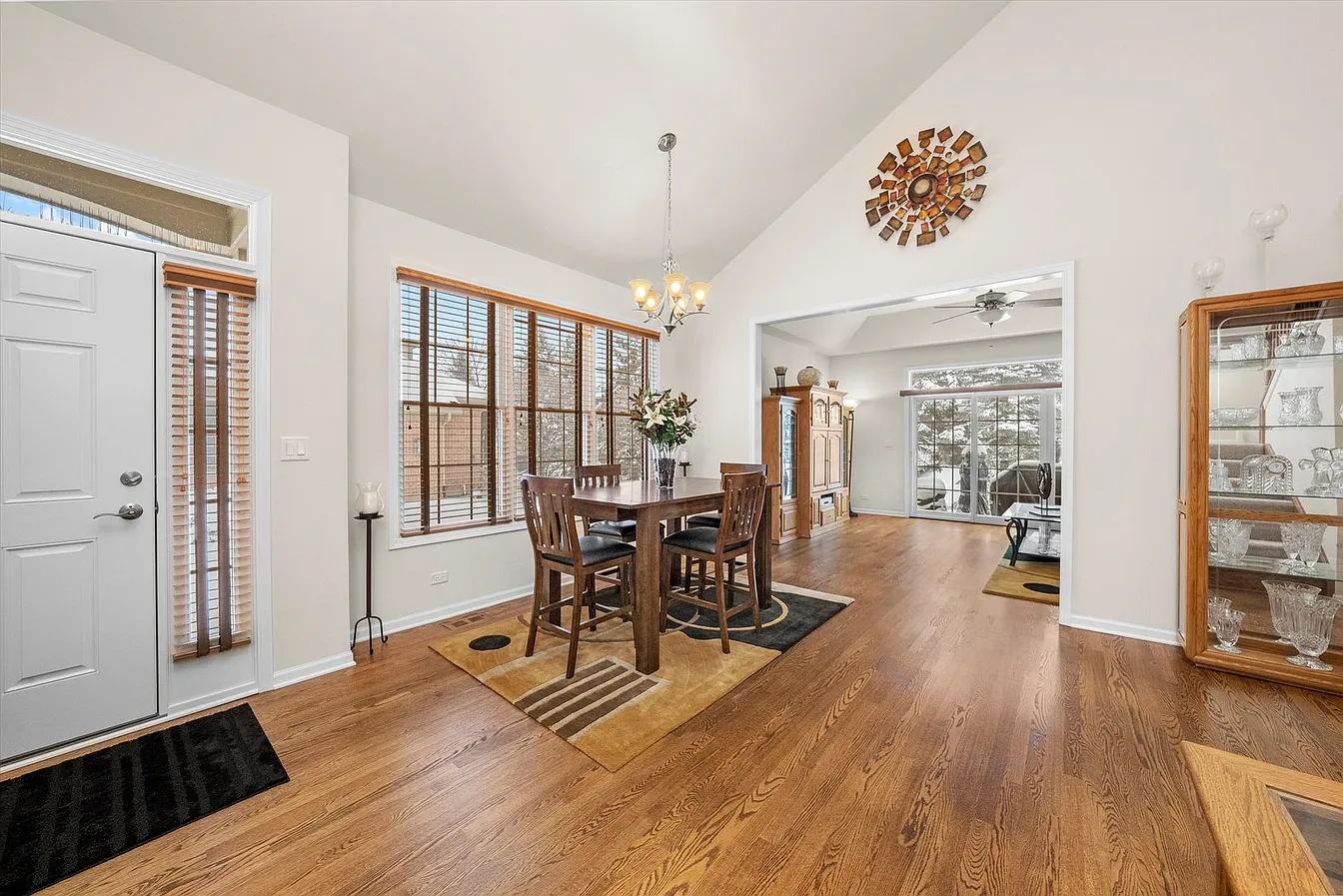 1553 Ashbury Pl-3