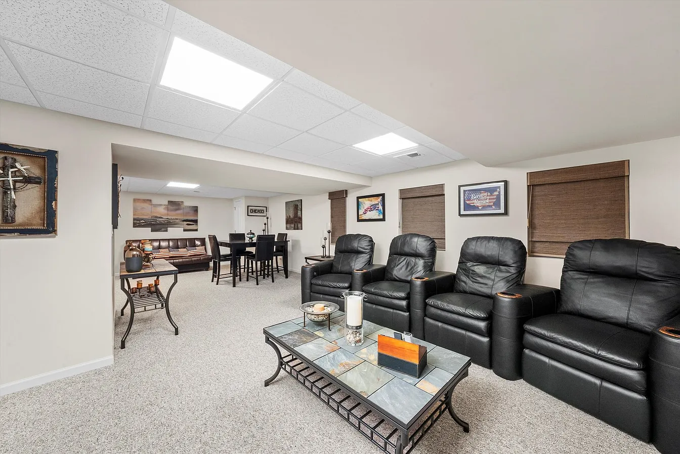 1553 Ashbury Pl-34