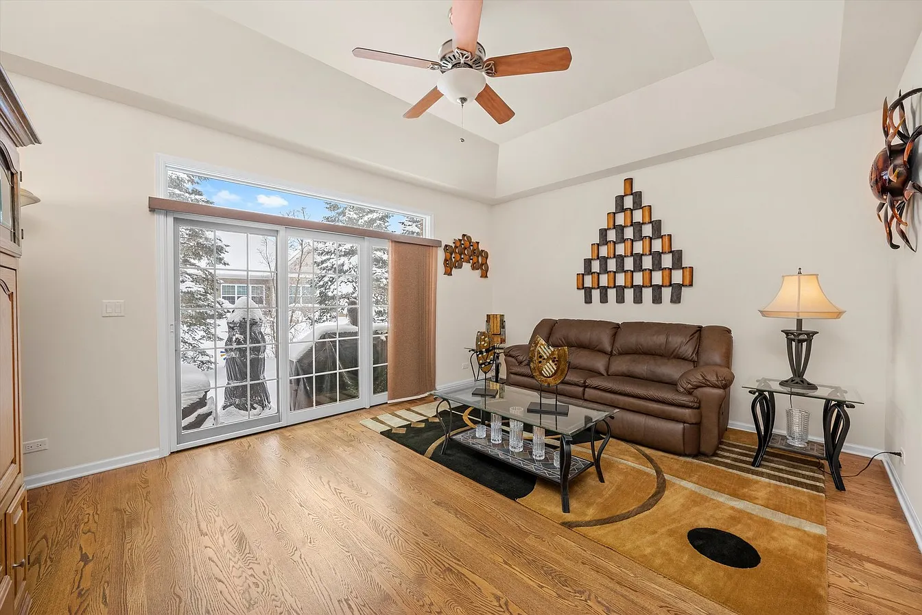1553 Ashbury Pl-5