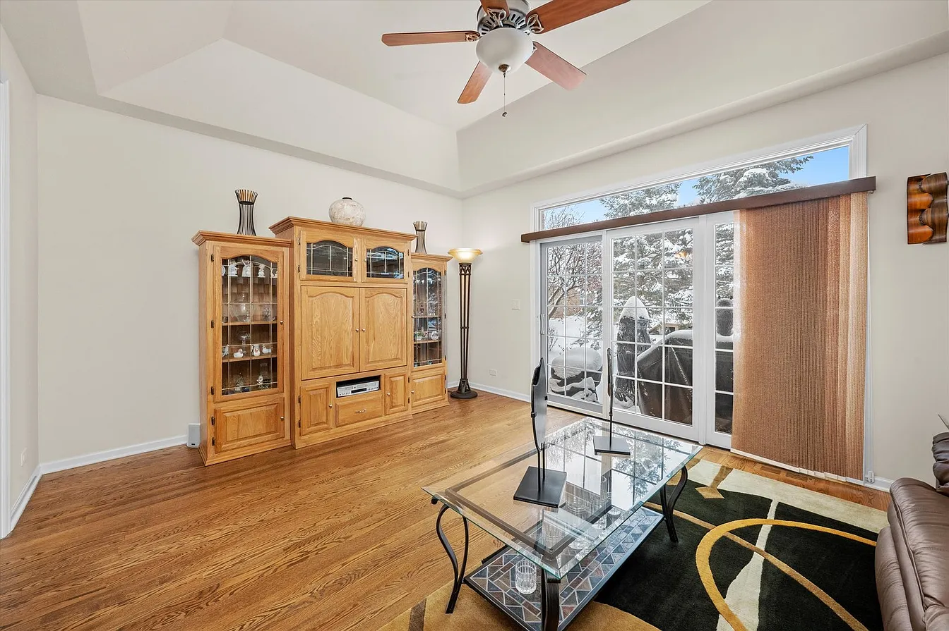 1553 Ashbury Pl-6