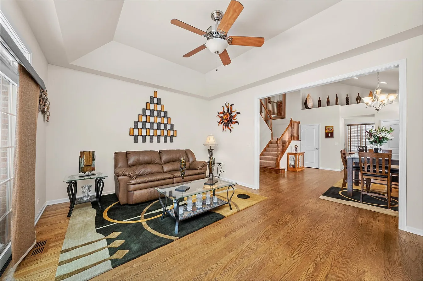 1553 Ashbury Pl-8