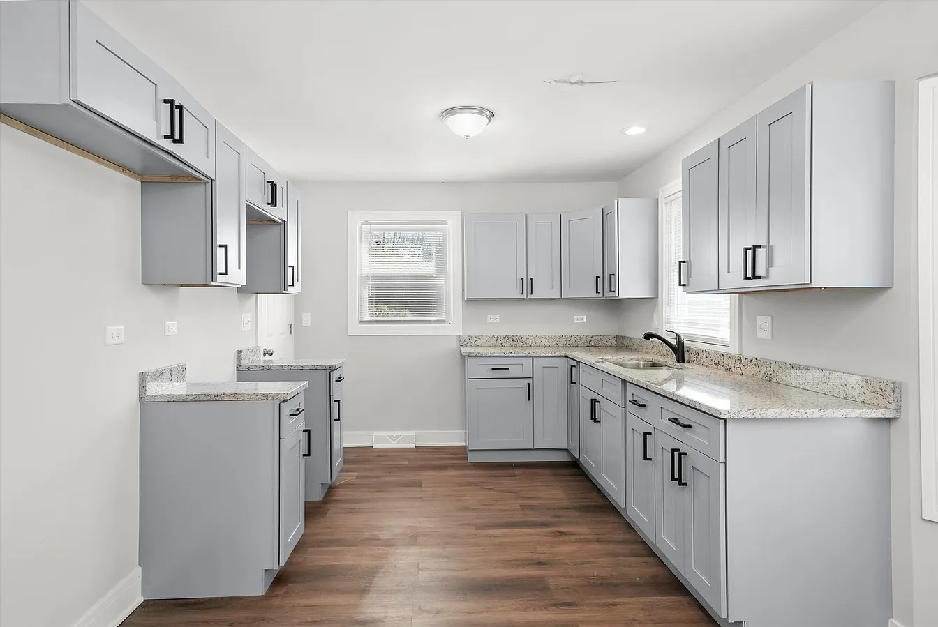 2616 122nd St-11