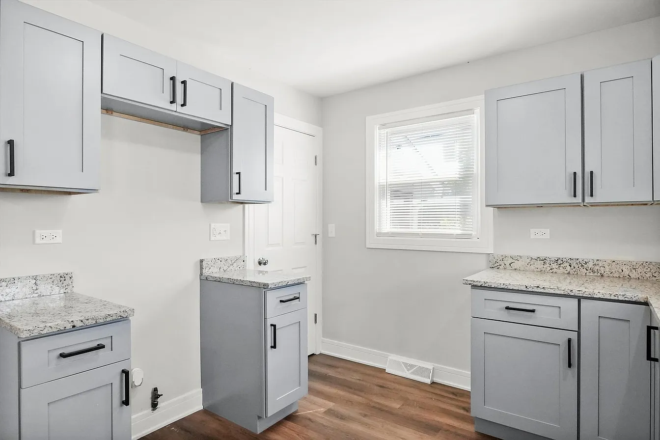 2616 122nd St-15