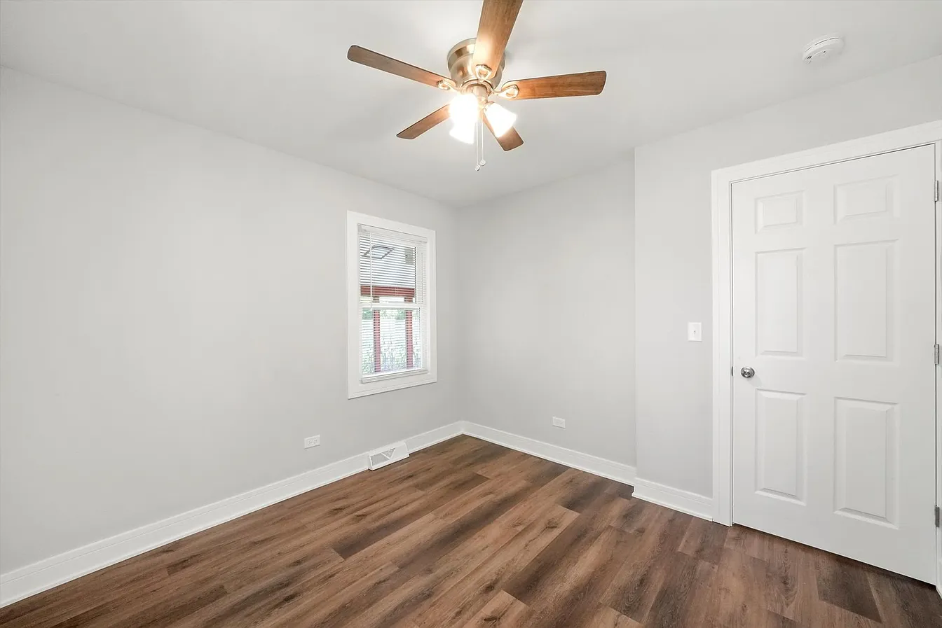 2616 122nd St-19