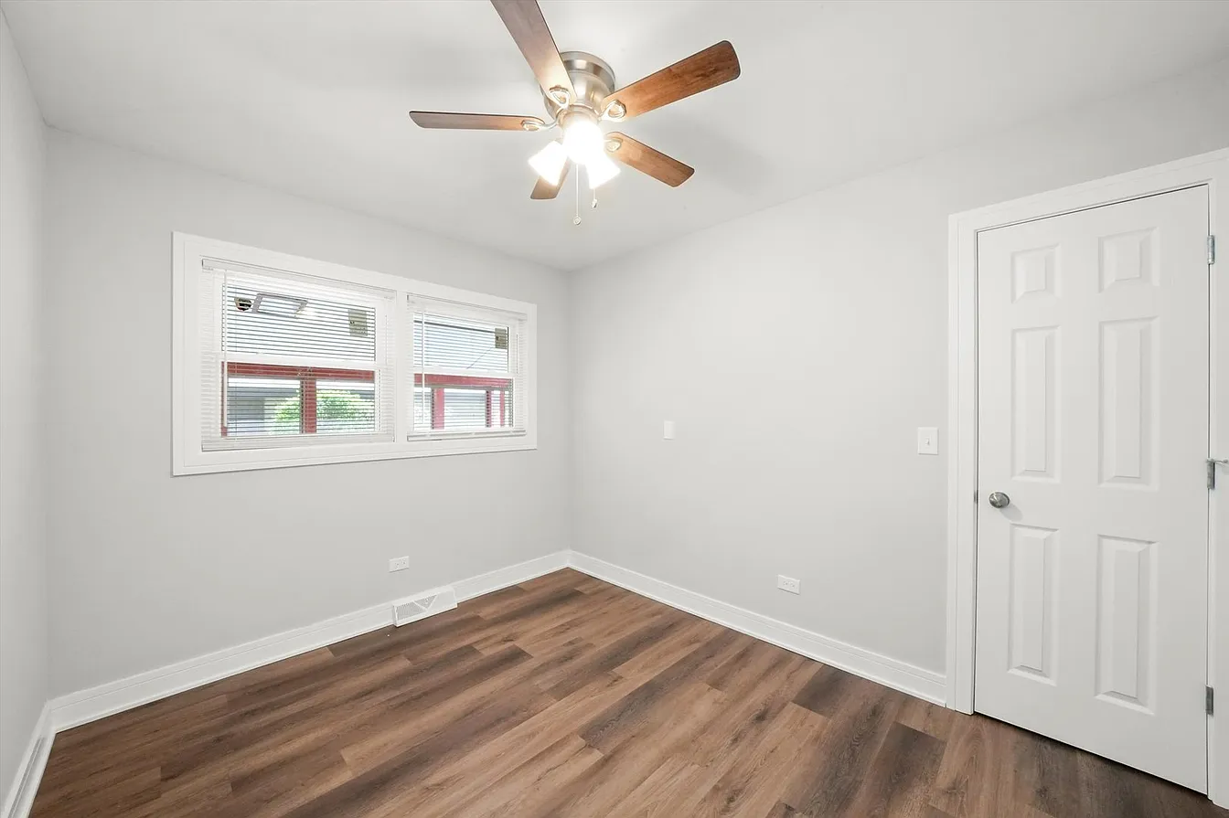 2616 122nd St-21