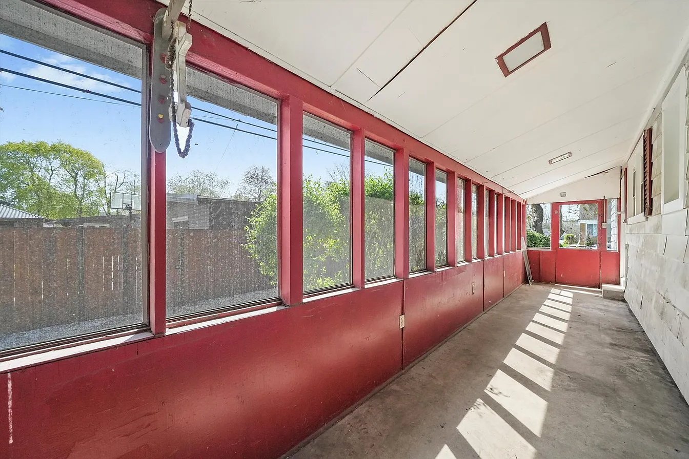 2616 122nd St-24