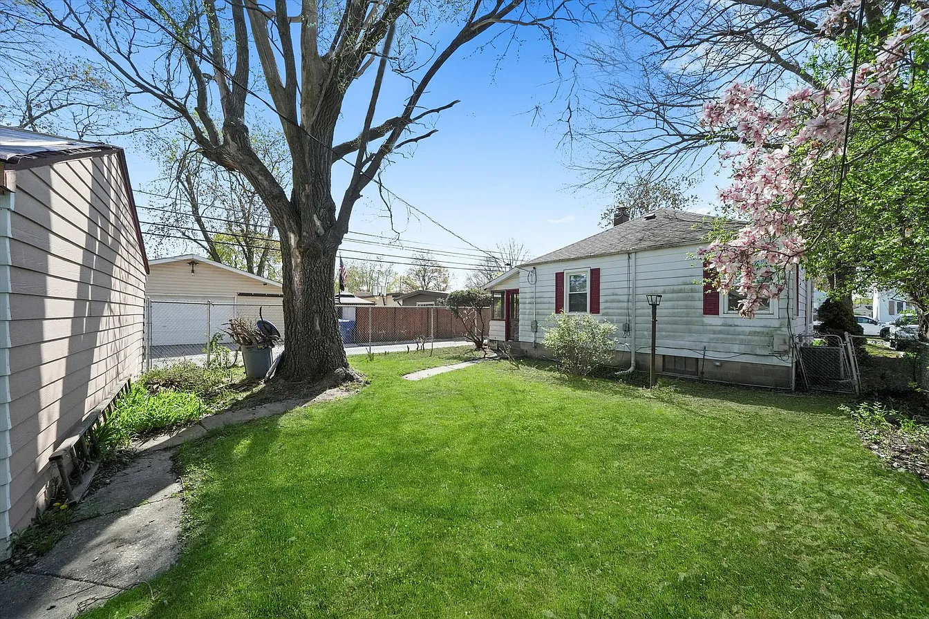 2616 122nd St-29