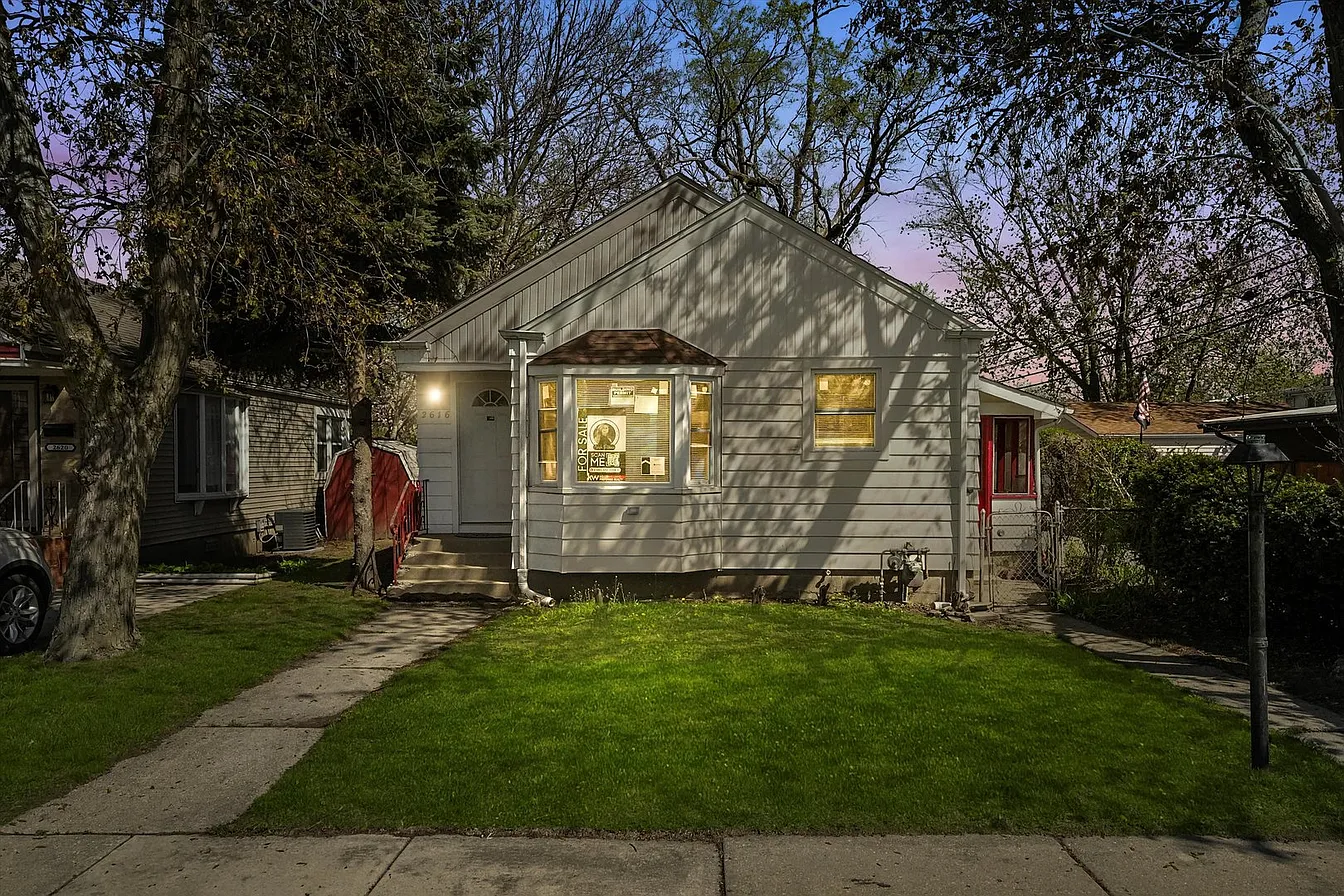 2616 122nd St-3