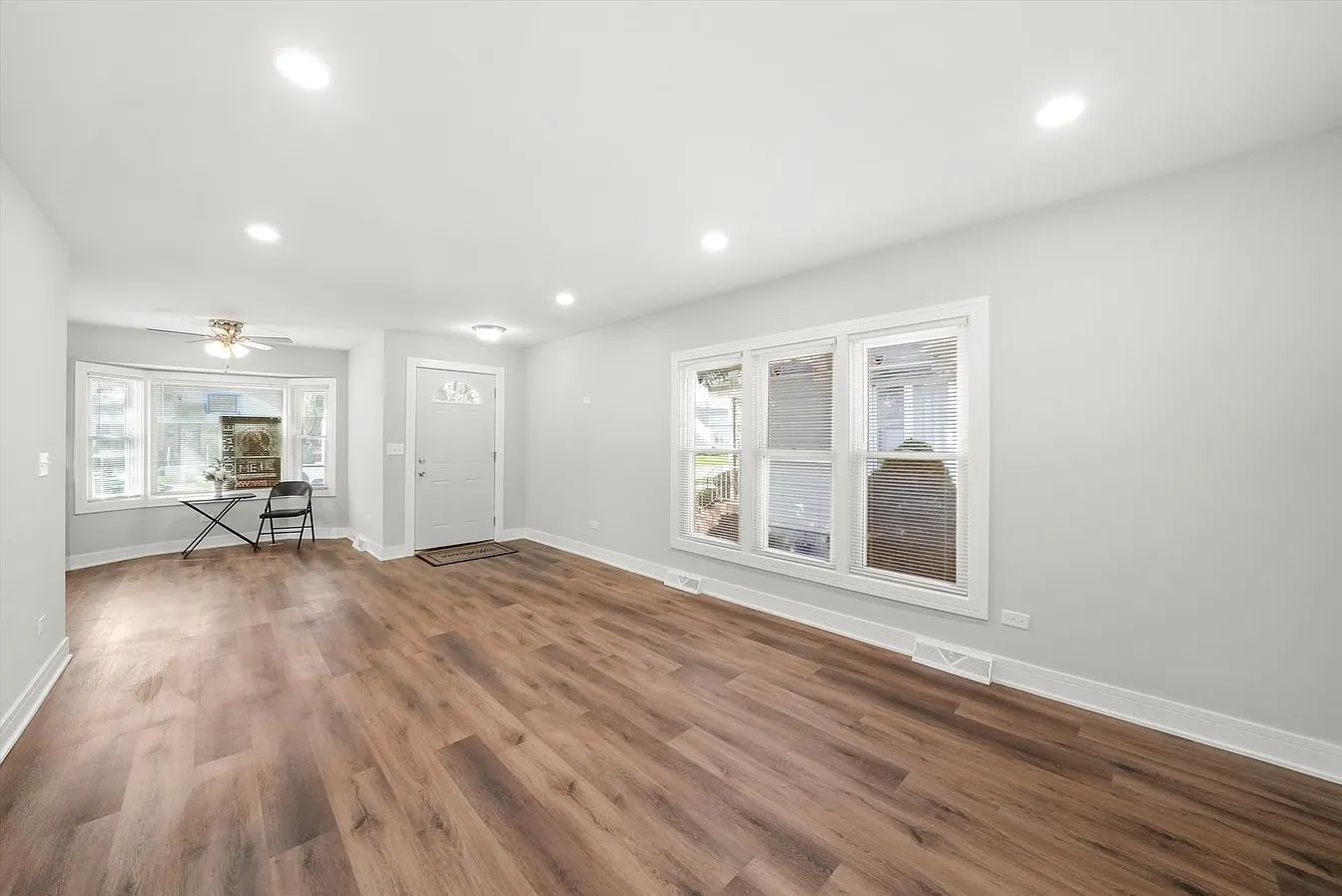 2616 122nd St-4