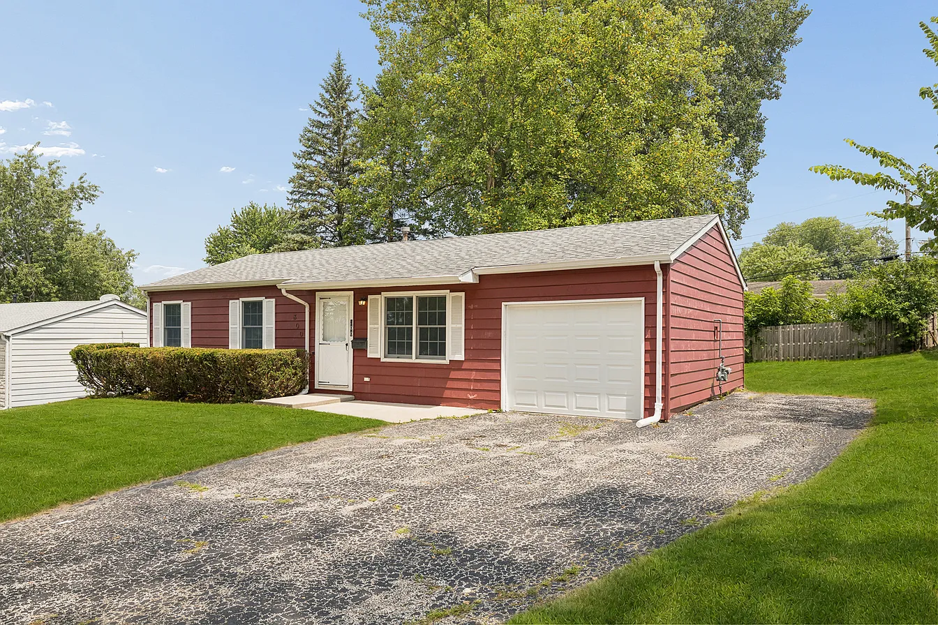 300 Mac Gregor Rd-2