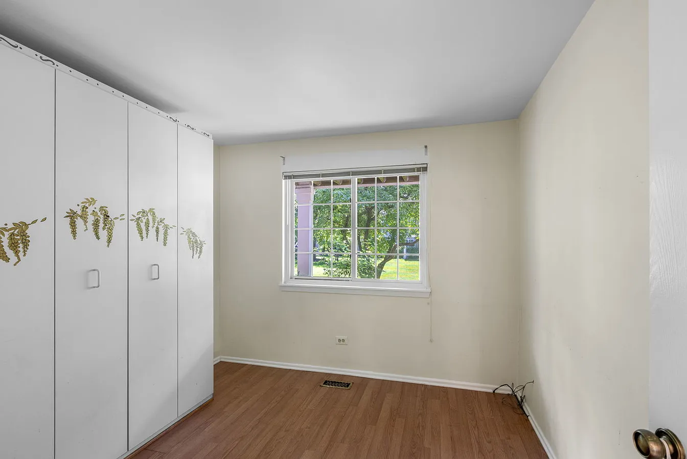 30W022 Juniper Ct-15