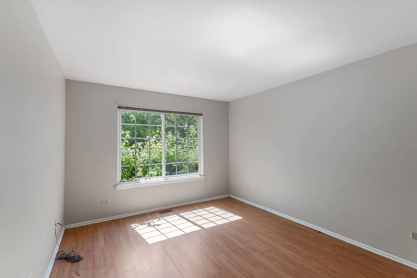 30W022 Juniper Ct-16