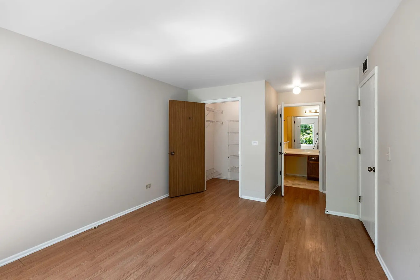 30W022 Juniper Ct-17